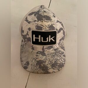 Men’s HUK hat, has a few stains but could be cleaned off